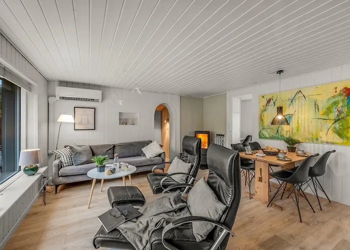 Samuli - 400m From The Sea By Interhome Nyaraló